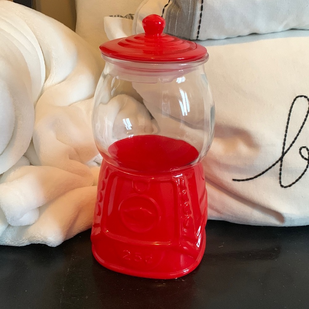 Target 🎯 Gumball machine/canister!